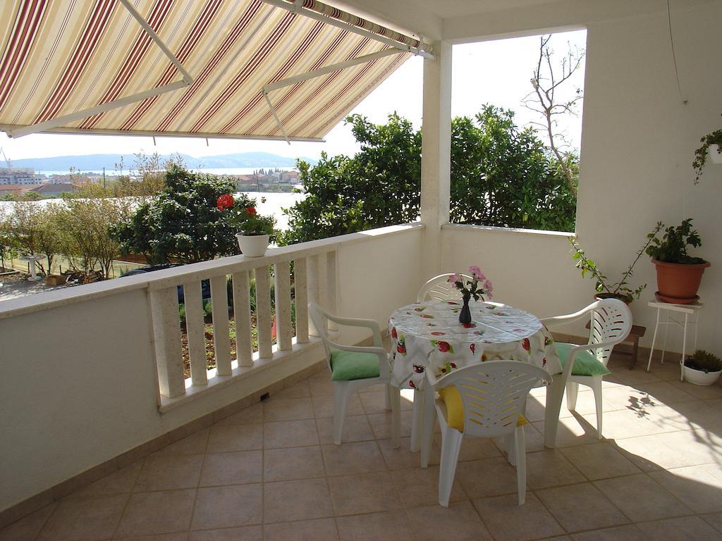 Apartment Tomy Trogir Exterior foto